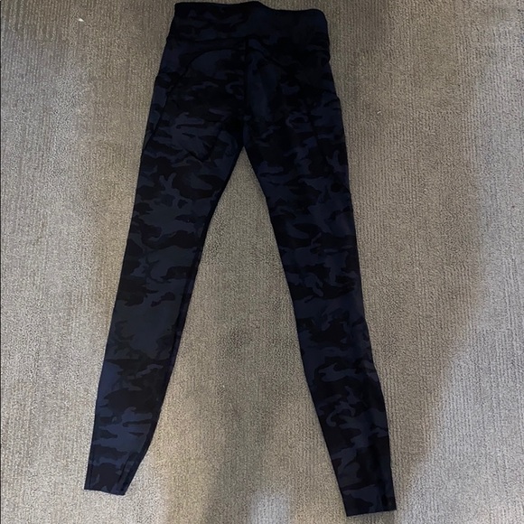 lululemon size 8 fast and free camo leggings 31” - Picture 2 of 6